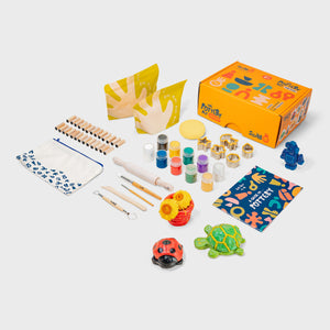 Nuevo kit completo de cerámica Sculpd Kids, fondo blanco